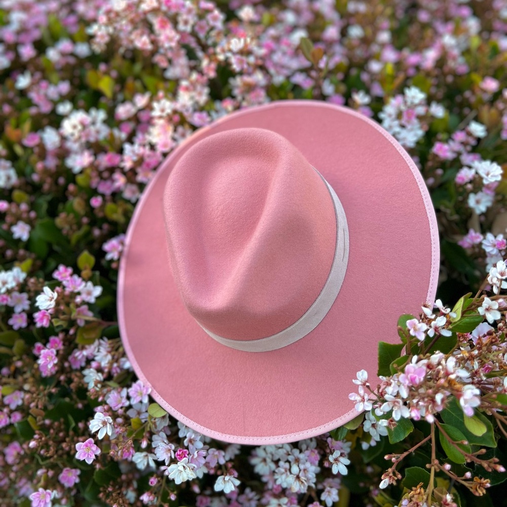 Pink Hat 100% Australian Wool Trimmed With Suede Dusty Pink Ribbon fedora new